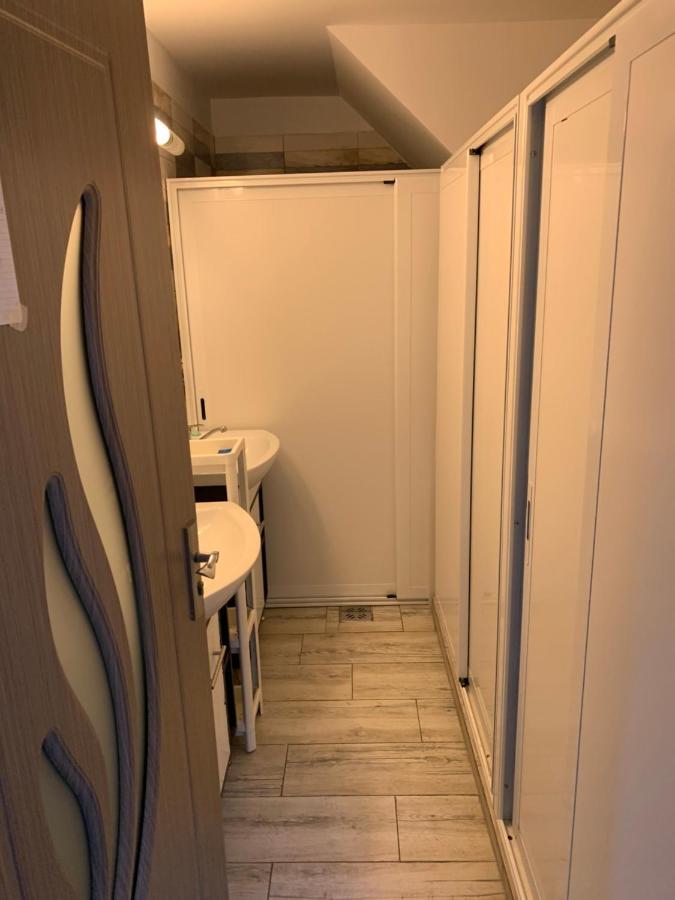 Hostel Monument Βουκουρέστι Εξωτερικό φωτογραφία